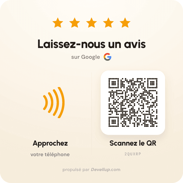 Plaque QR Devellup en crème, à poser sur un comptoir pour recueillir des avis Google